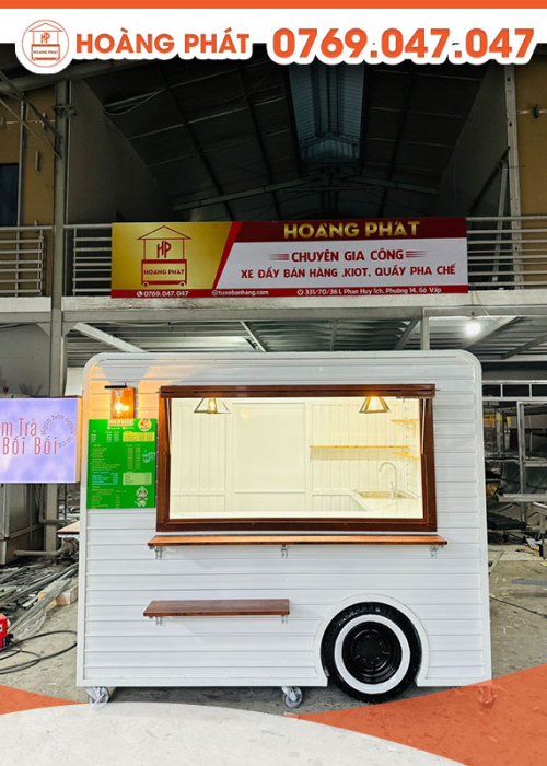 Kiot bán hàng đẹp màu trắng 2m4 x 1m7 x 2m K379