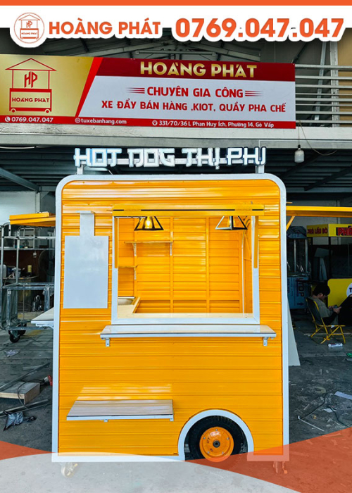Kiot bán đồ ăn vặt tiện lợi màu vàng 1m5 x 1m5 x 2m K374